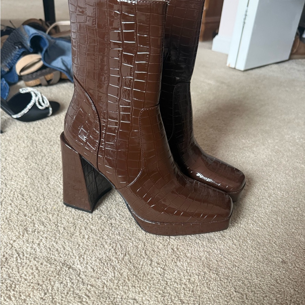 Brown Croc-Embossed Women's Boots